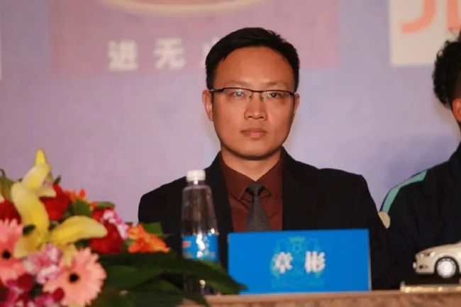色青青草原桃花久久综合